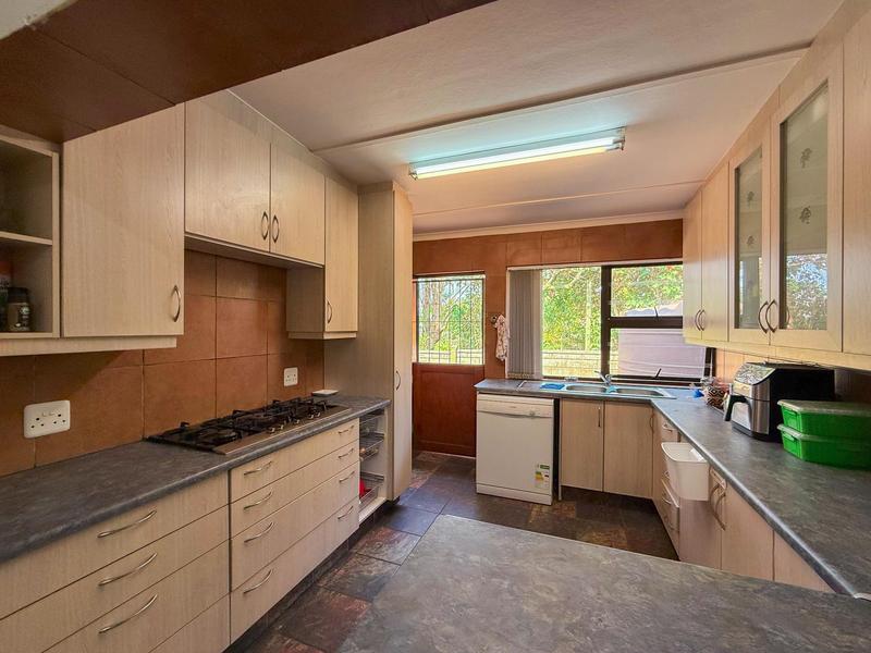 6 Bedroom Property for Sale in Denneoord Western Cape